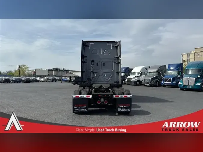 2020 FREIGHTLINER CASCADEVO1