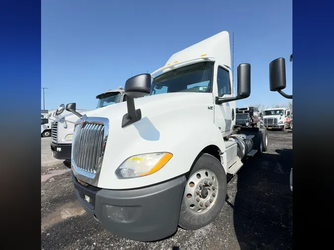 2019 FREIGHTLINER/MERCEDES CASCADIA 12561918dccc3727300125629e786b3d5d0