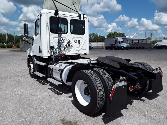 2020 FREIGHTLINER/MERCEDES NEW CASCADIA 116