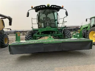 2019 John Deere W235