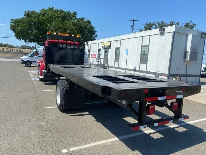 2019 FREIGHTLINER/MERCEDES M2 106