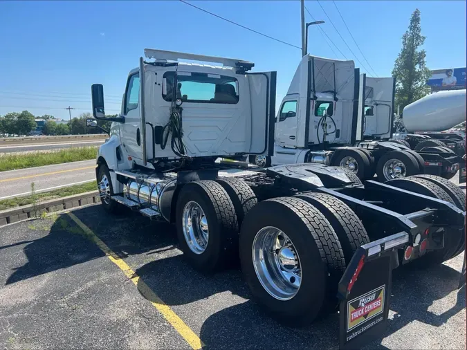 2020 International LT625