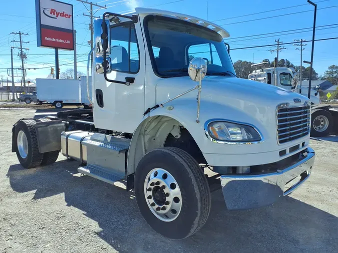 2016 FREIGHTLINER/MERCEDES M2 106