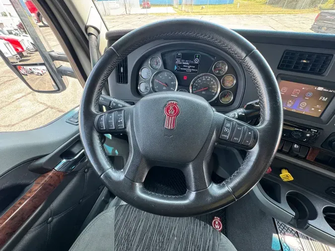 2022 Kenworth T680