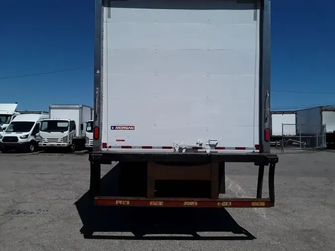 2018 FREIGHTLINER/MERCEDES M2 106