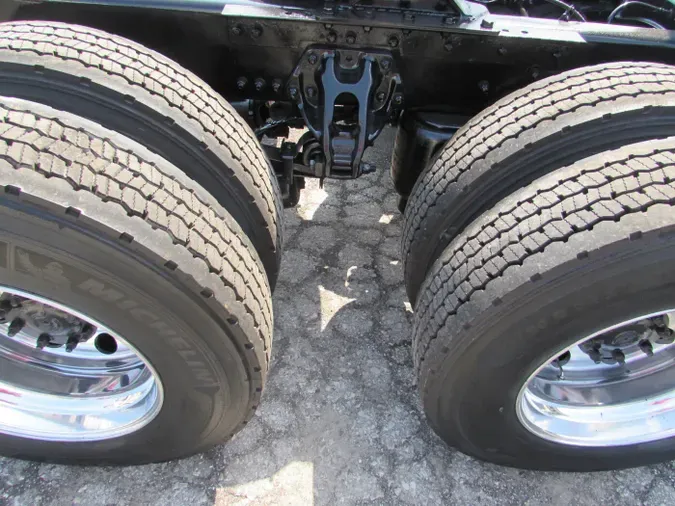 2022 Kenworth T680