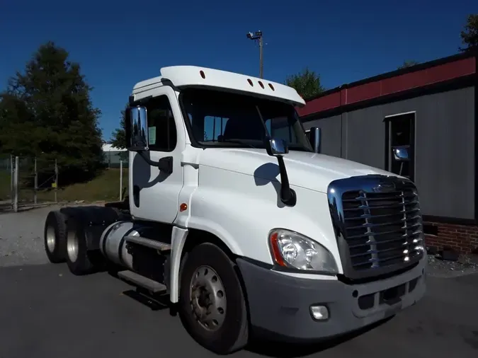 2018 FREIGHTLINER/MERCEDES CASCADIA 125619d8eef06f79e5114501ac2eb3a76bd