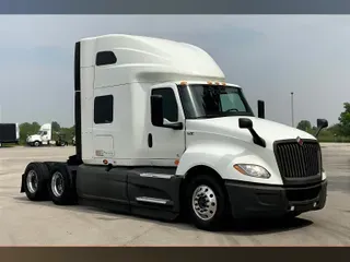 2022 INT LT625 6x4