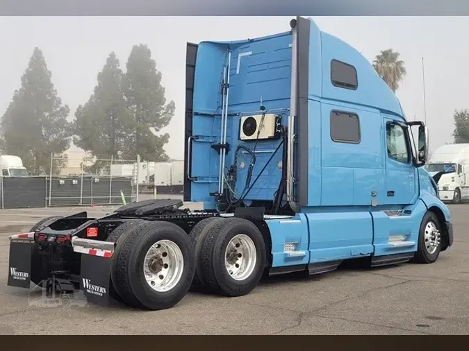 2023 VOLVO VNL64T860