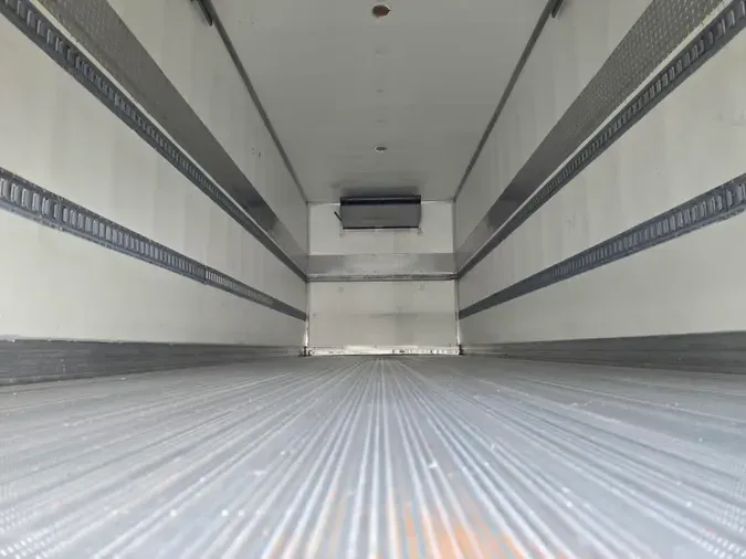 2018 FREIGHTLINER/MERCEDES M2 106