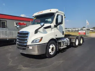2020 FREIGHTLINER/MERCEDES NEW CASCADIA 116