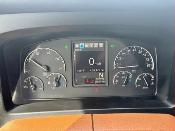 2021 Freightliner Cascadia 126