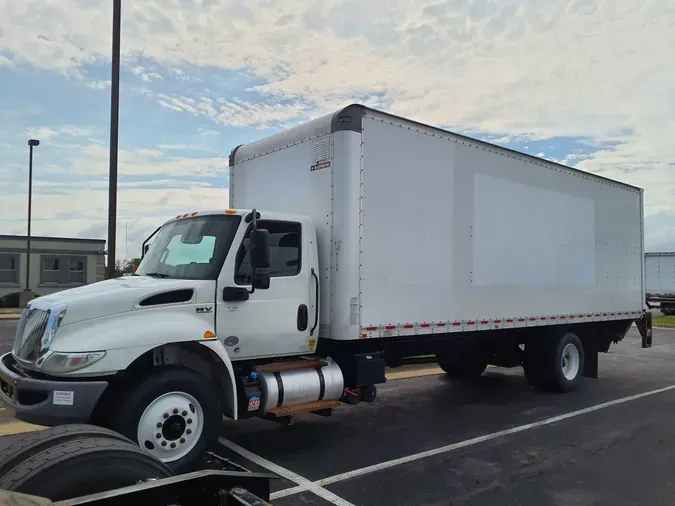 2021 NAVISTAR INTERNATIONAL MV607 (4X2)