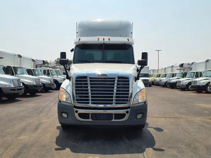 2017 FREIGHTLINER CASCADIA 125