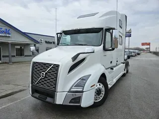 2021 VOLVO VNL64T860