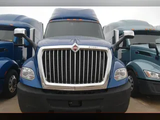 2022 INTERNATIONAL LT