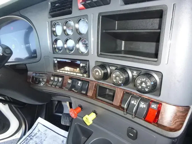 2022 Kenworth T680