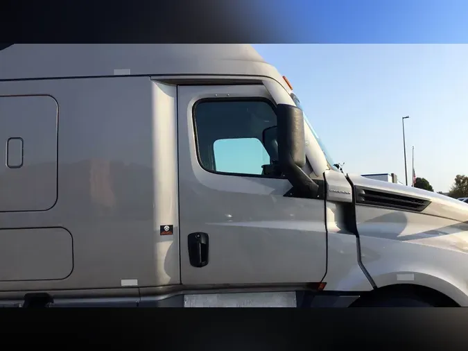 2024 Freightliner Cascadia 126