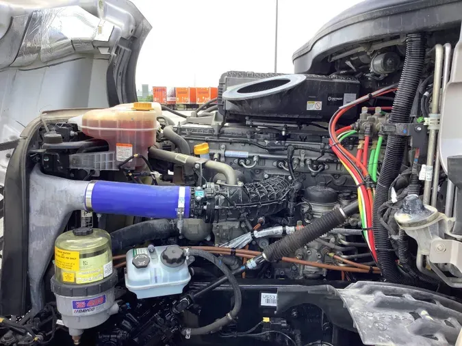 2024 Freightliner Cascadia 126