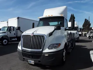 2019 NAVISTAR INTERNATIONAL LT625 DAYCAB T/A