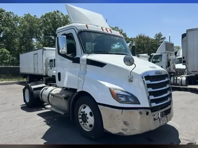 2020 FREIGHTLINER/MERCEDES NEW CASCADIA 11661d0284df2a72a0bb59ab25448bf8a49