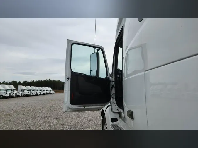 2020 Volvo VNL 760