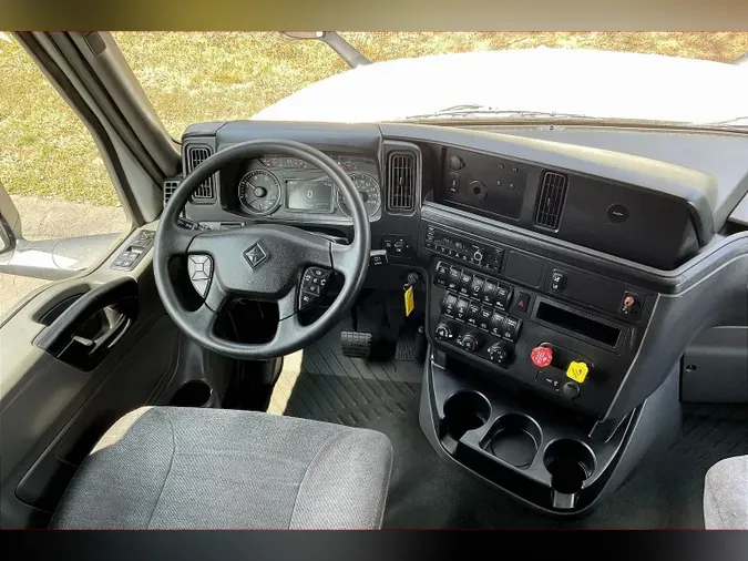 2022 INT LT625 6x4