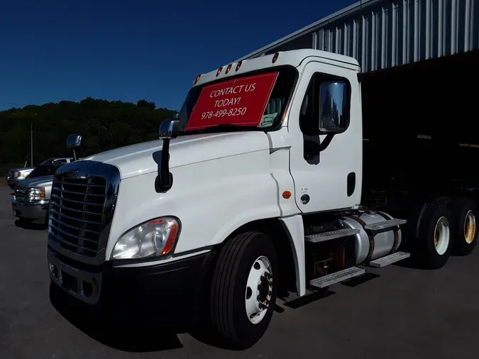 2017 FREIGHTLINER/MERCEDES CASCADIA 125