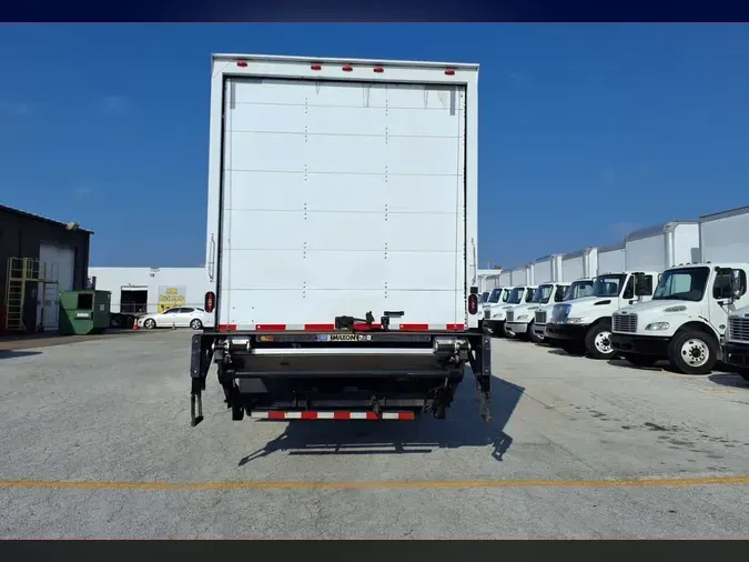 2018 HINO HINO 268