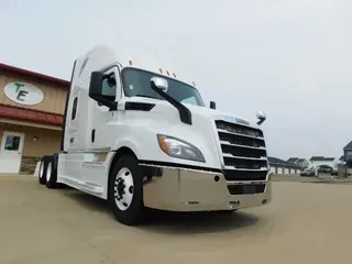2020 Freightliner New Cascadia 126