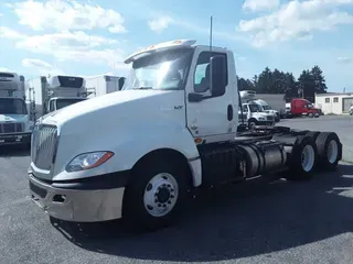 2020 NAVISTAR INTERNATIONAL LT625 DAYCAB T/A