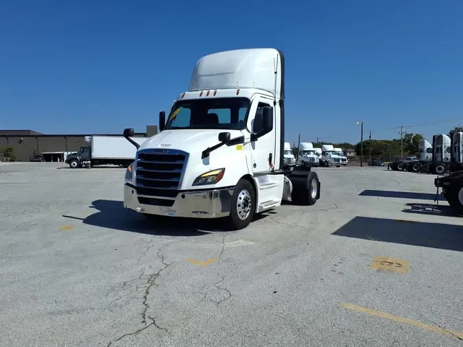 2021 FREIGHTLINER/MERCEDES CASCADIA PX11642ST61daf420c238a08812d4d944ed91a5fe