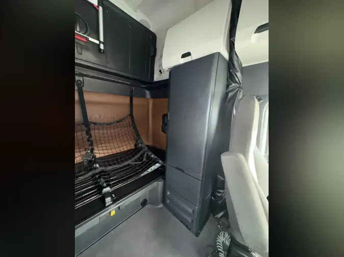 2022 FREIGHTLINER Cascadia 12661de73914d02a5f5fd6e147bef67e02f