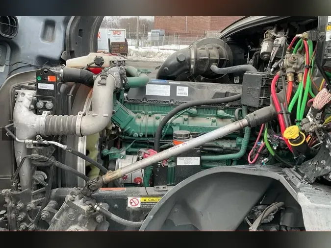 2025 VOLVO VNL64T74061e07fa0394dfa6ffc5c99c1ac36b57a