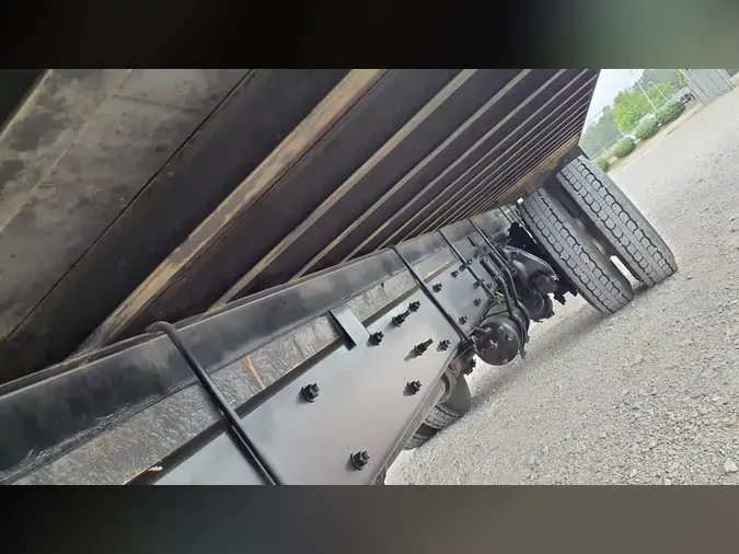 2020 FREIGHTLINER/MERCEDES M2 106