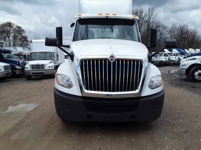 2018 NAVISTAR INTERNATIONAL LT625 DAYCAB T/A