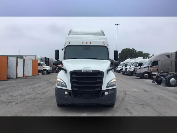 2021 Freightliner Cascadia 12661e815b079325ef80043502d147238a2