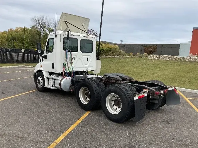 2018 Freightliner X11364ST