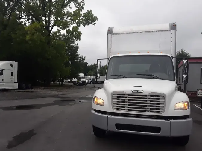 2018 FREIGHTLINER M2 106