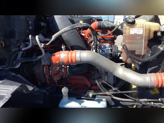 2022 International LT61eb4510d99e491a60e0602737bc7ea3