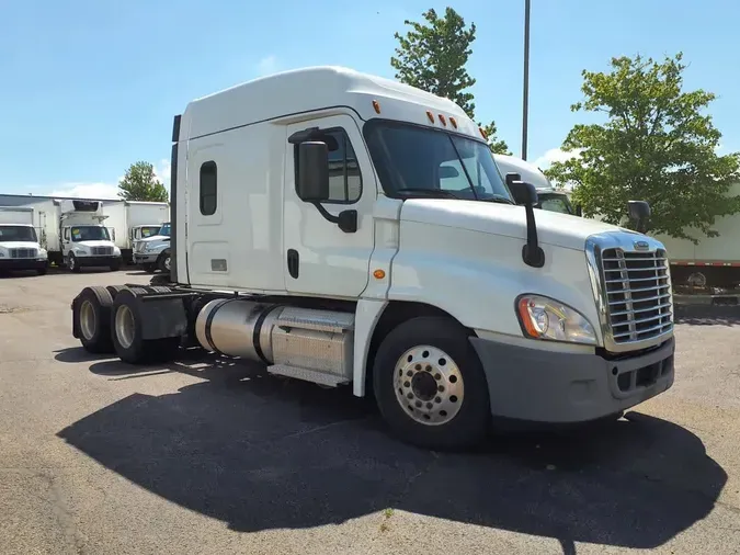 2020 FREIGHTLINER CASCADIA 125
