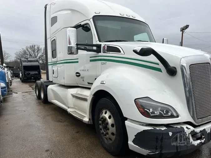 2019 KENWORTH T68061f6820cd9e04c6e4e77b2fa2e8902ae