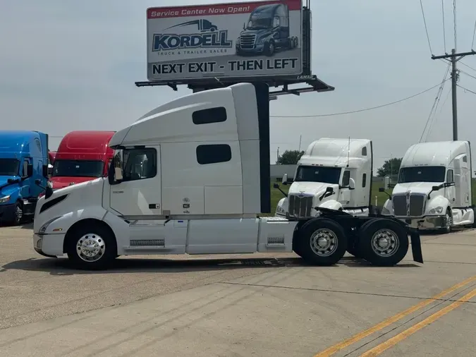 2023 VOLVO VNL64T76061f6c0921e65544a1fee95f27dbe9f62