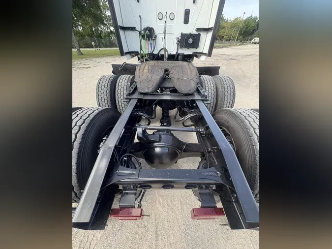 2021 International LT625