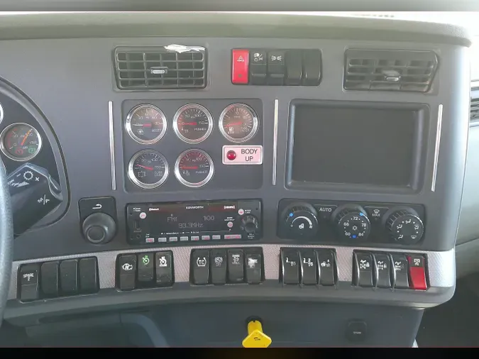 2021 Kenworth T880