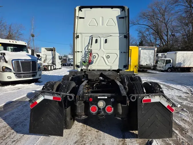 2021 FREIGHTLINER/MERCEDES NEW CASCADIA PX12664