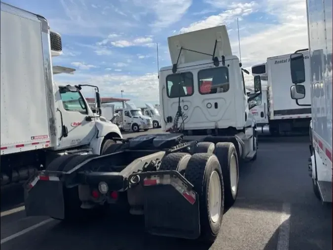 2019 FREIGHTLINER/MERCEDES NEW CASCADIA PX126646202ca7ba83266a7726e92cb90f1c26d