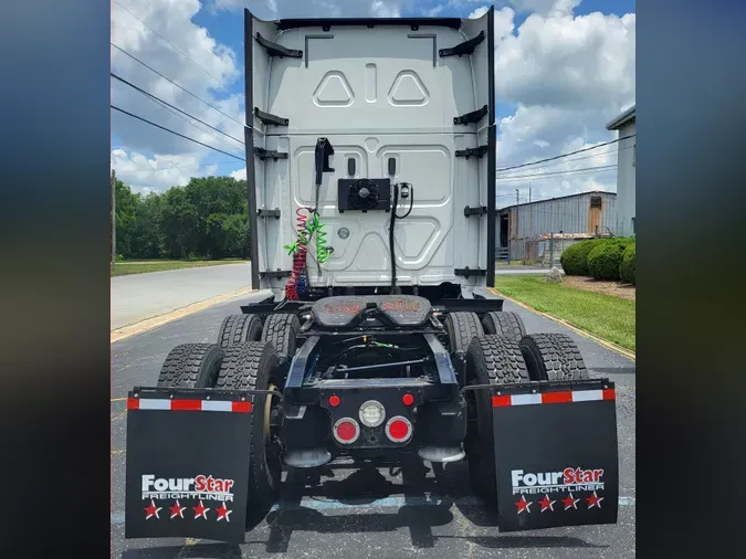 2019 FREIGHTLINER/MERCEDES CASCADIA 125