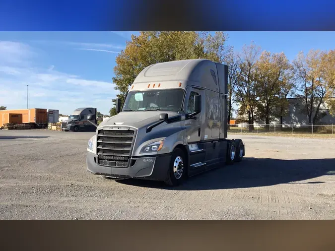 2021 Freightliner Cascadia 1266208370c6d202d81e6b464603adc737a