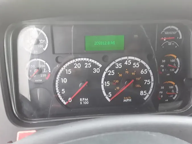 2018 FREIGHTLINER/MERCEDES M2 106